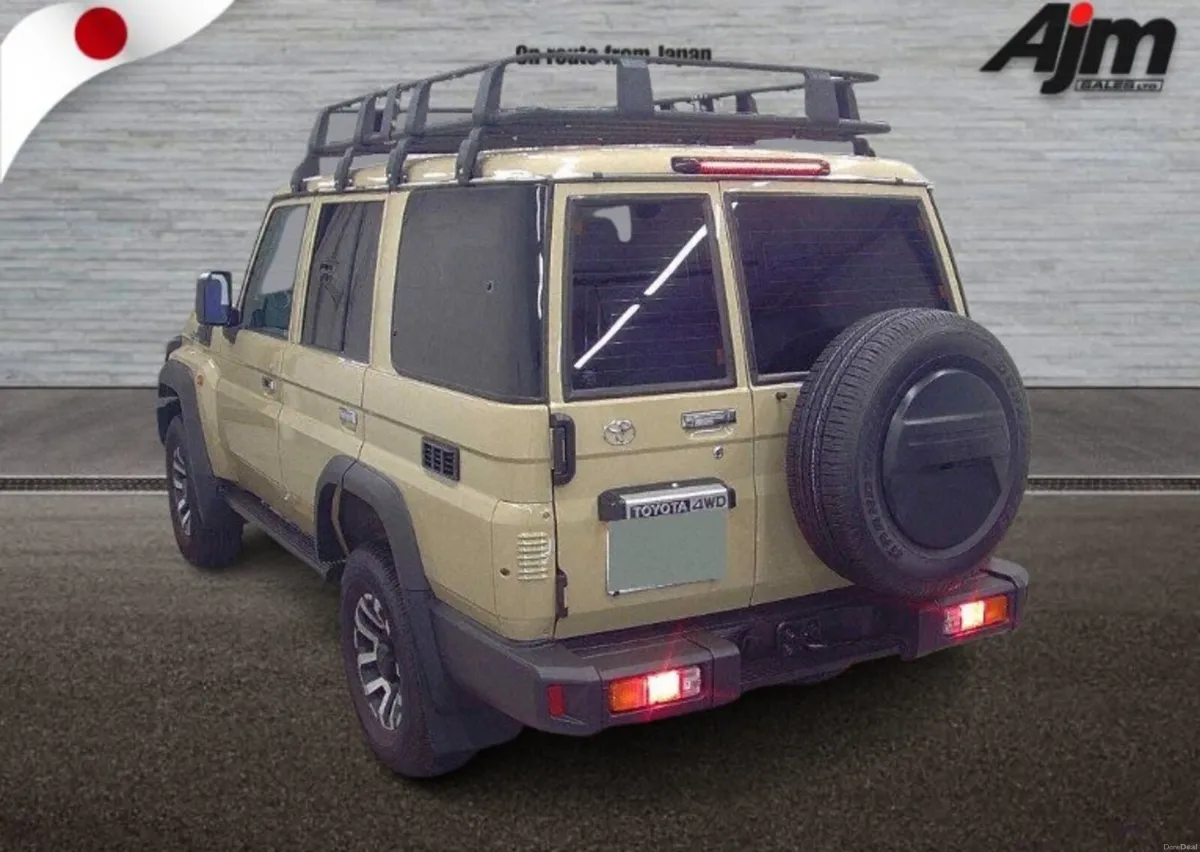 2025 TOYOTA LAND CRUISER 70 SERIES 2.8 D4D AUTO - Image 3