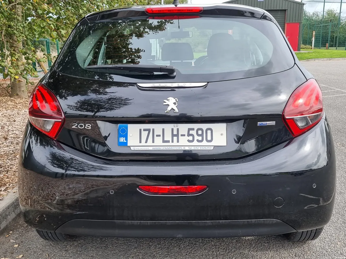 Peugeot 208 2017 petrol  ⛽️ 1.2L  BARGAIN    €6990 - Image 4