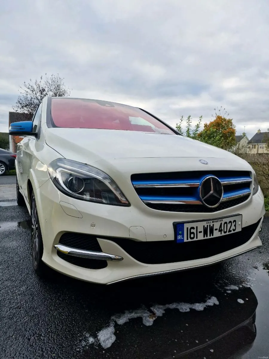 Mercedes benz B250E - Image 1