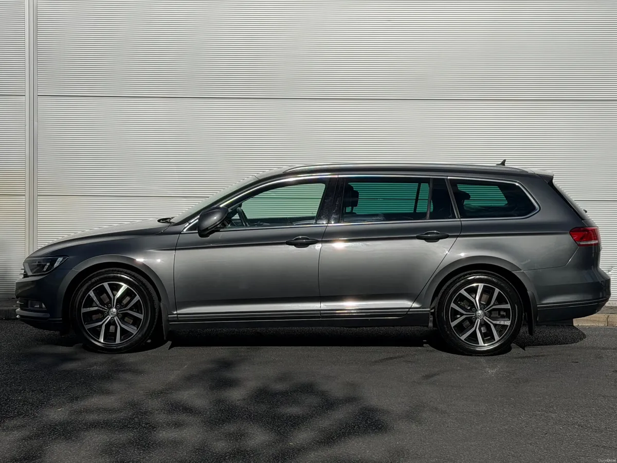 2017 Passat 2.0TDI 150BHP Comfortline - Image 3