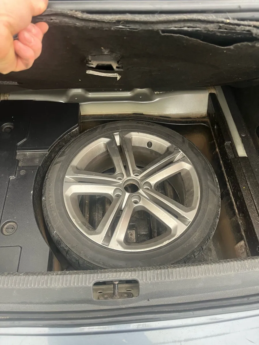 2013 R-Line Passat - Image 4