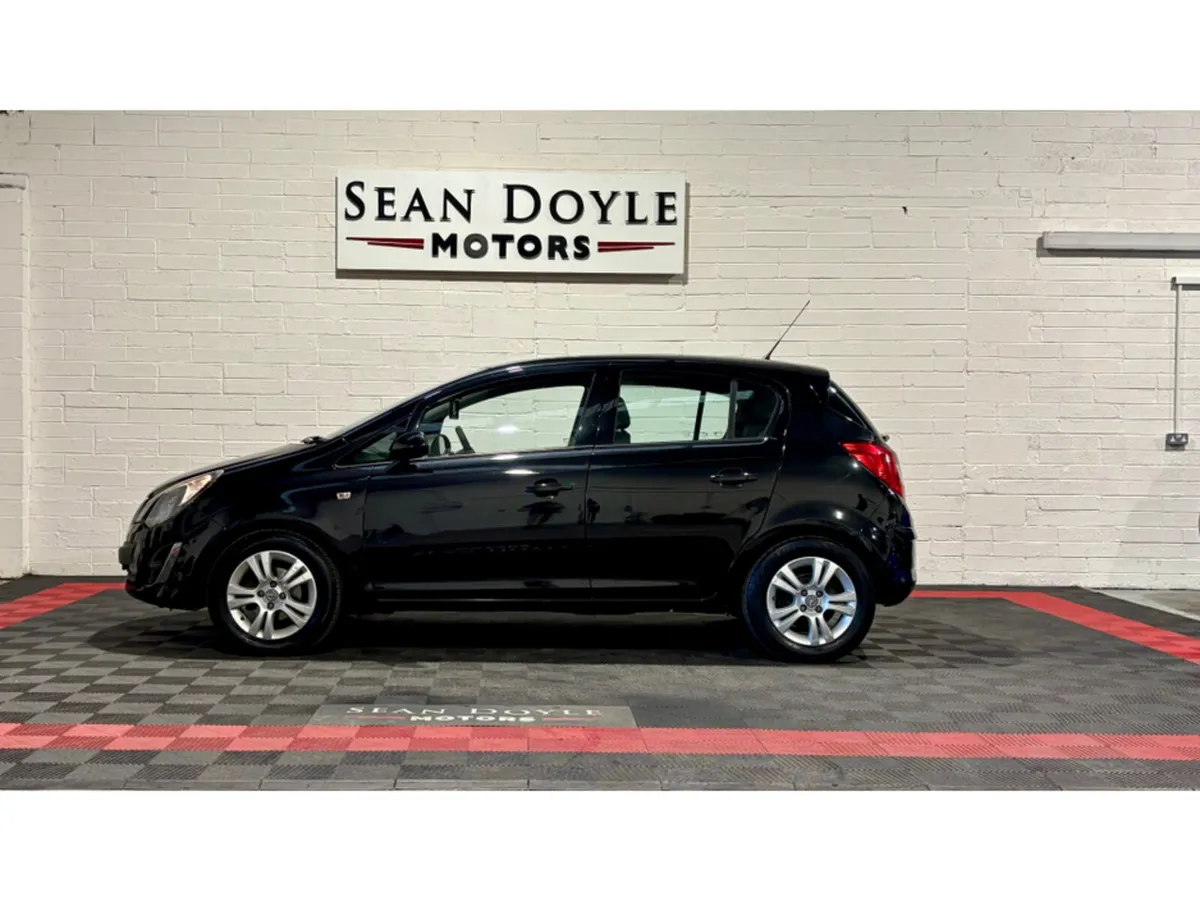 Opel Corsa SC 1.2I 16V 4DR - Image 4