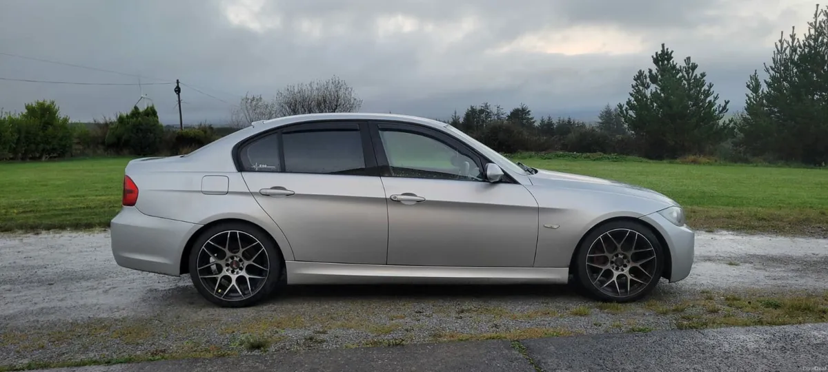 BMW e90 M Sport - Image 4