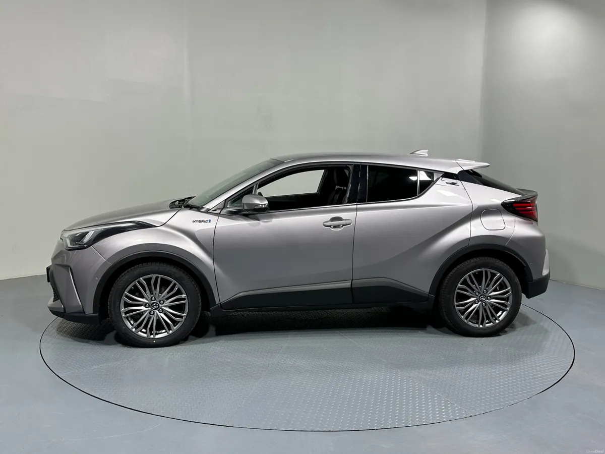 Toyota C-HR Self Charging Hybrid Sol Automatic 221 - Image 4