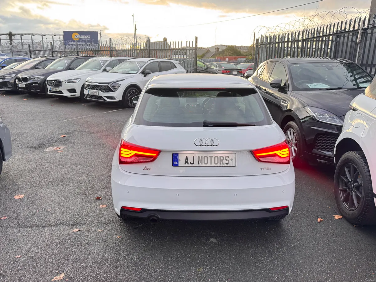 16 AUDI A1 1.0 Automatic - Image 4