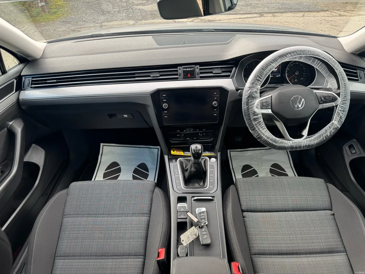 VW Passat - Image 3