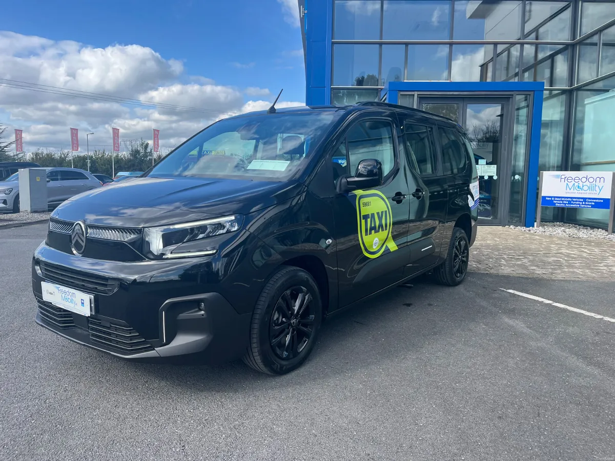 Citroen Berlingo LWB, Taxi Spec, Wheelchair Access - Image 3