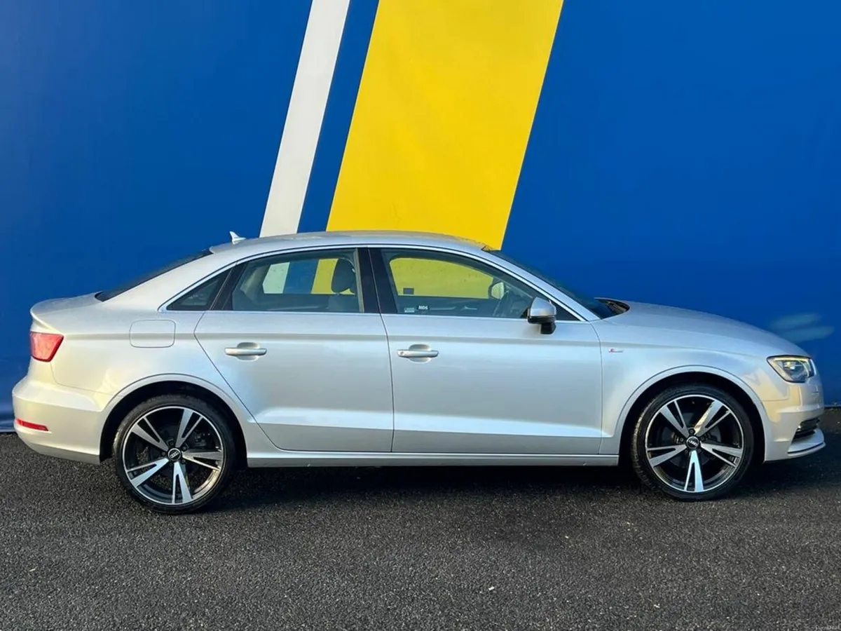Audi A3 S-LINE PACK 1.4 TFSI AUTO // 18" S-LINE AL - Image 2