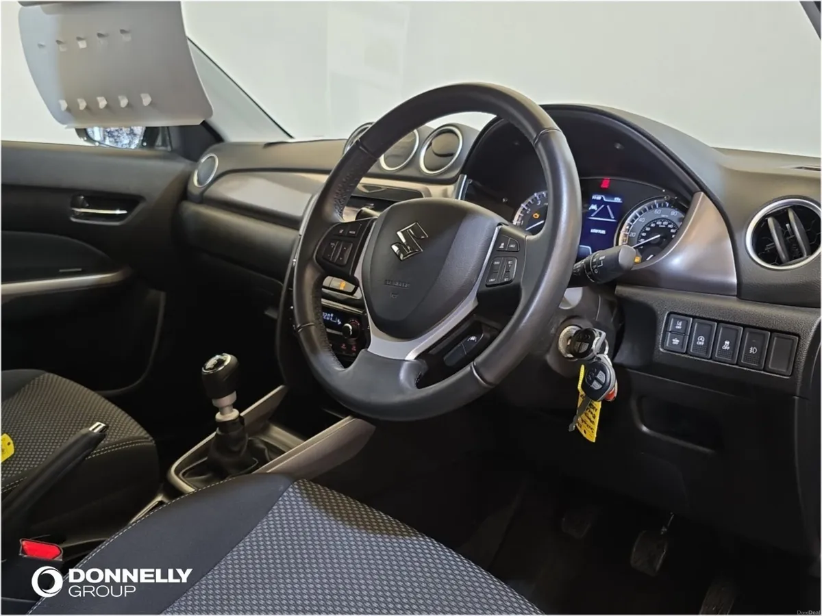 Suzuki Vitara Estate SZ-T - Image 4