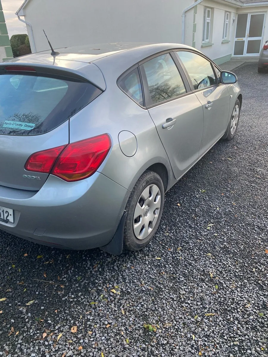 2011 Opel Astra - Image 3