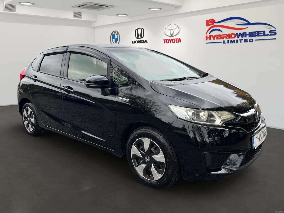 Honda Fit 2017 Leather Package (46k Km) - Image 5