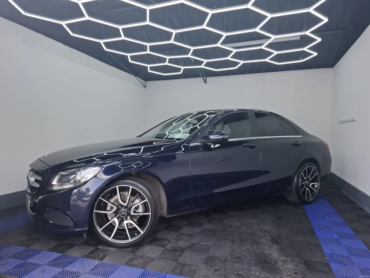 2017 Mercedes C200 SE EXECUTIVE AUTOMATIC - Image 4