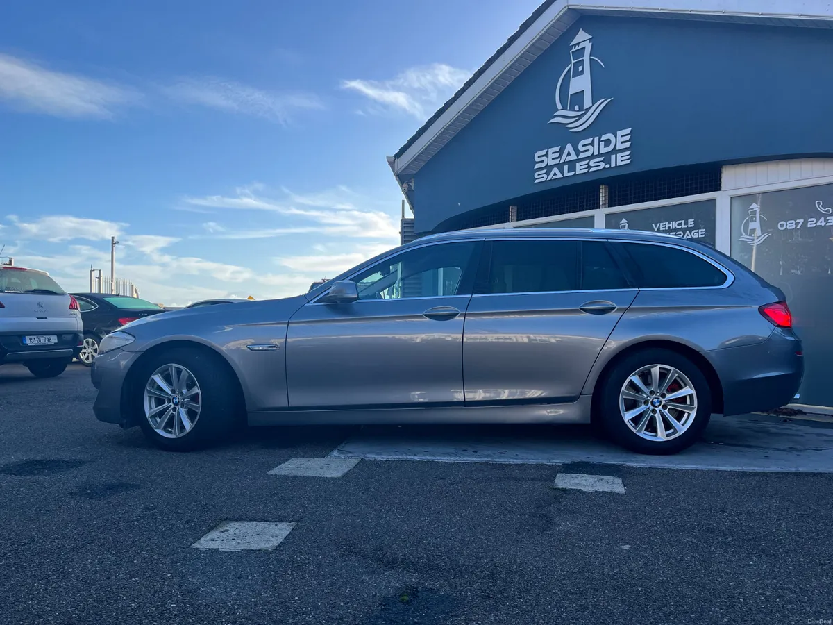 131 BMW 520D Auto Touring - Image 2