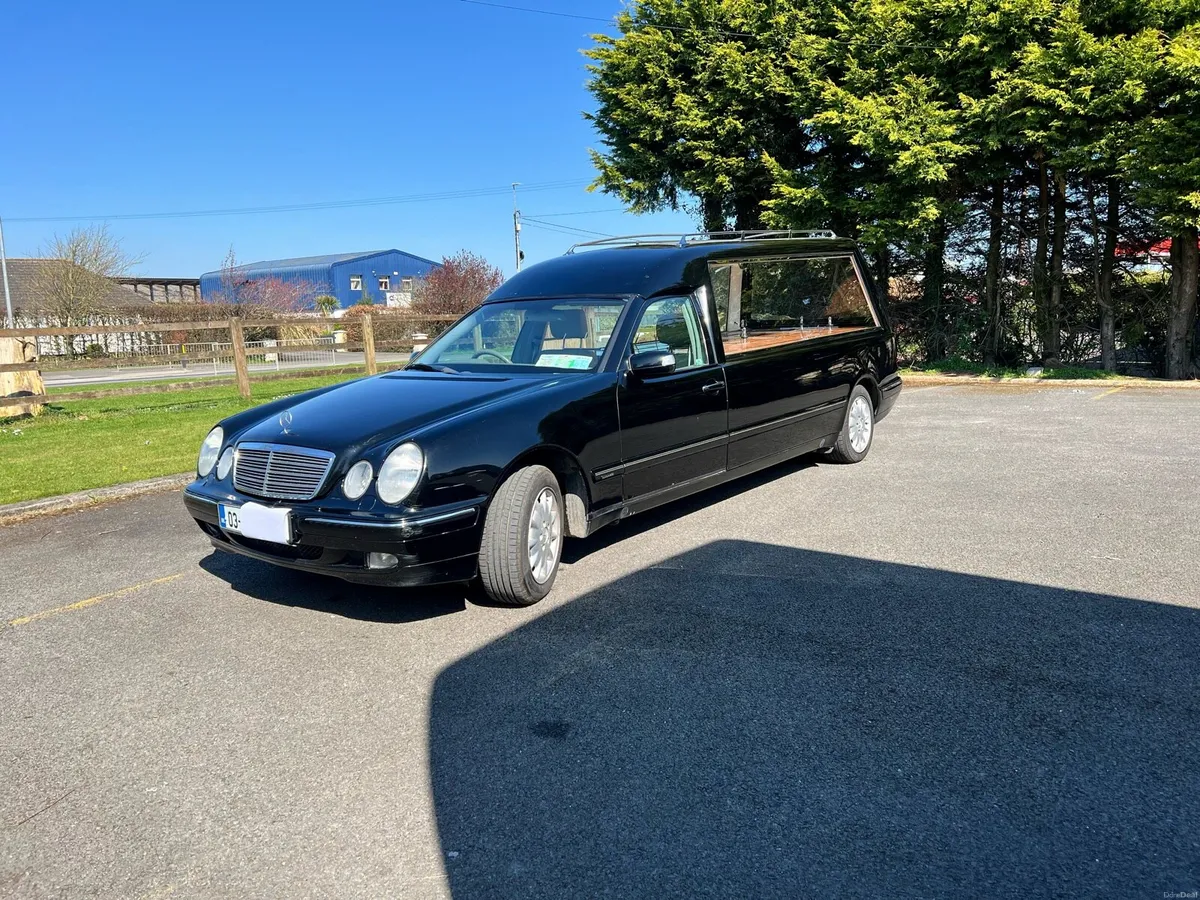 03 Mercedes Hearse - Image 2