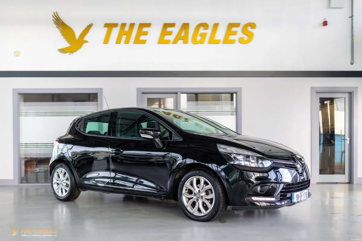 Renault Clio IV DYNAMIQUE NAV TCE 90 M 4DR - Image 1