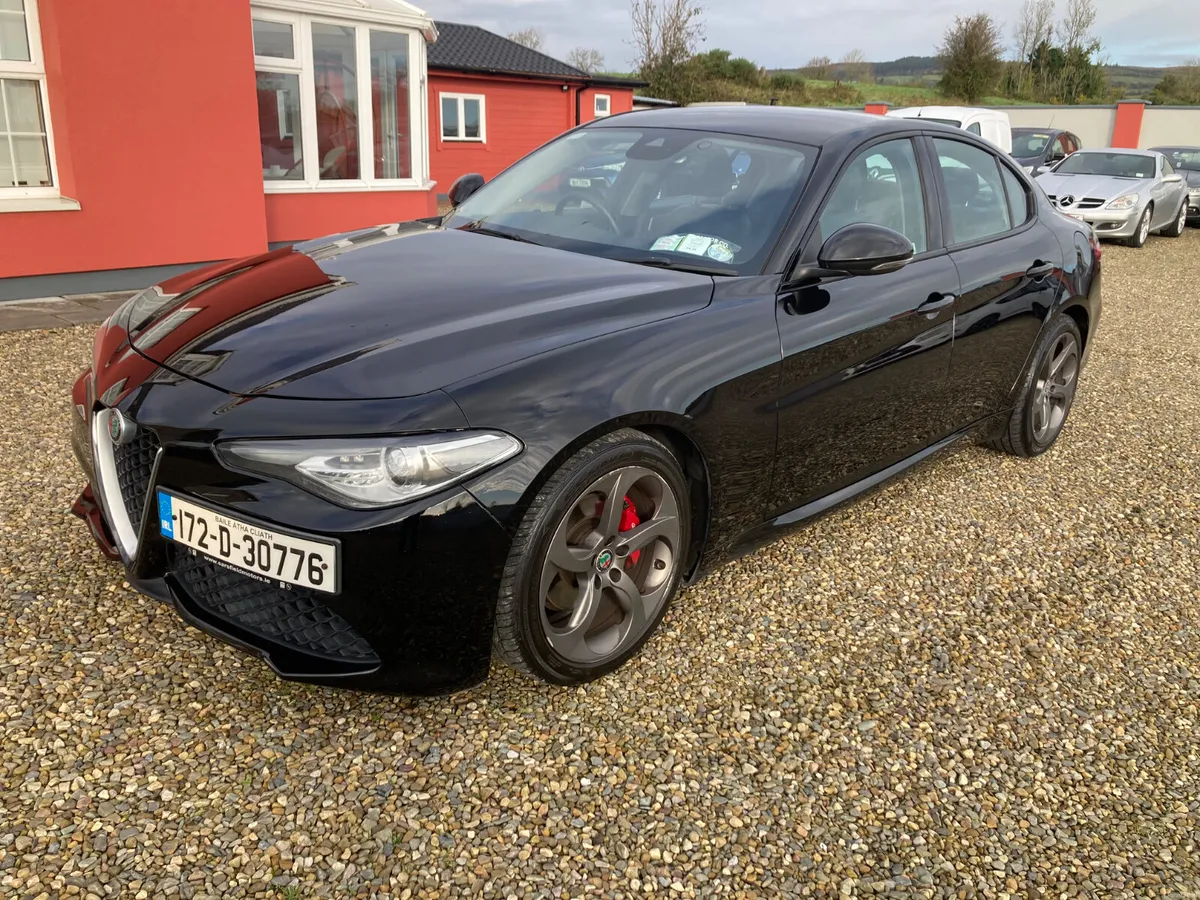 Alfa Romeo Giulia 2017  Diesel 2.2 - Image 2