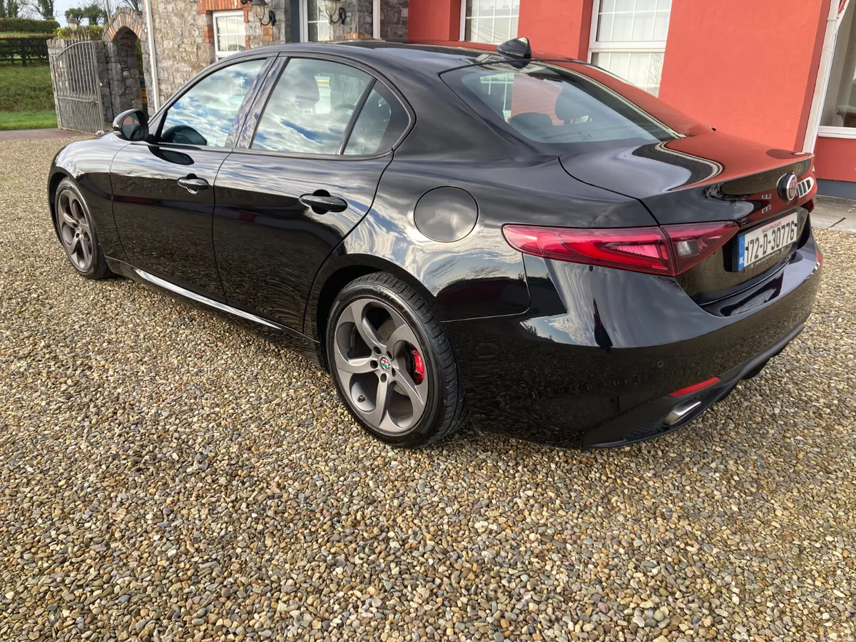 Alfa Romeo Giulia 2017  Diesel 2.2 - Image 3