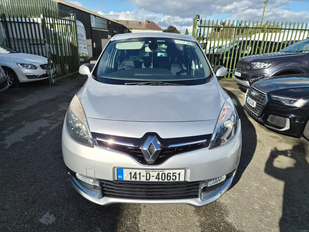Renault Grand Scenic 2014 TOM TOM 7 seater - Image 2