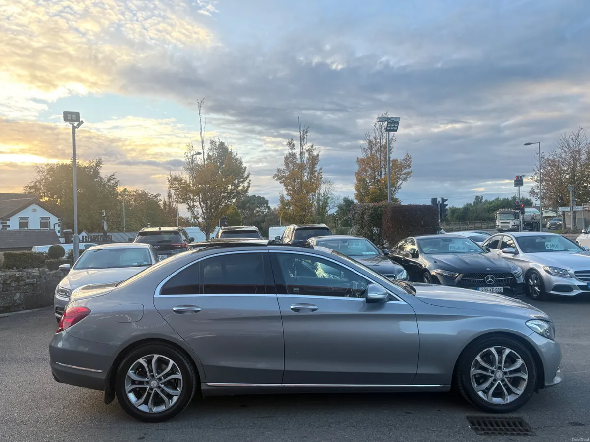 151 Mercedes-Benz C180 Premium+ Auto Diesel - Image 4