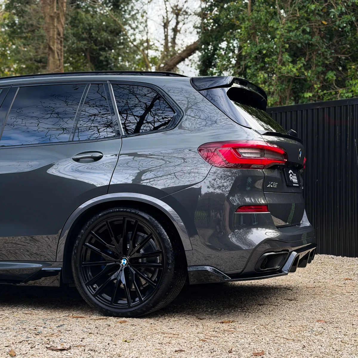 DEPOSIT TAKEN 2021 (212)  BMW X5 45E MSPORT - Image 2