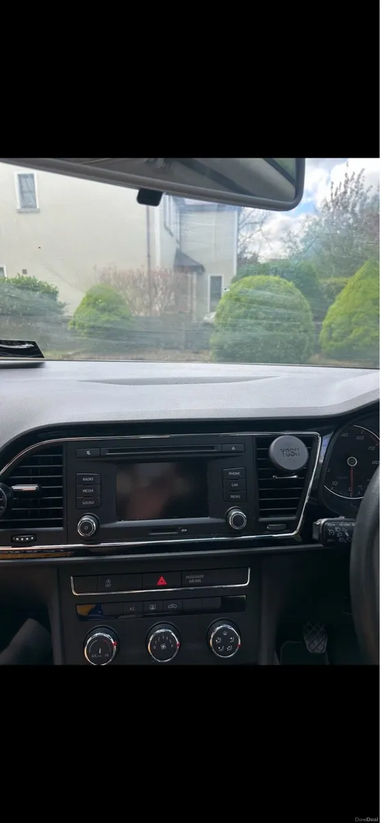 Seat Leon 1.2 TSI / Sunroof / White - Image 4