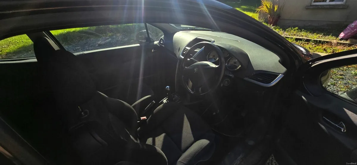 Peugeot 207 2008 - Image 2