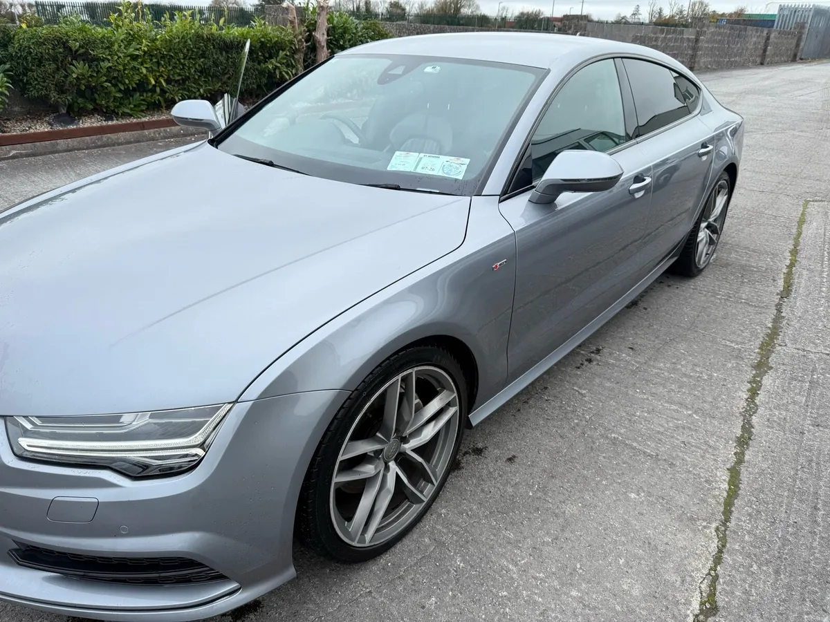 Audi a7 s-line ultra black edition style 218PS - Image 4