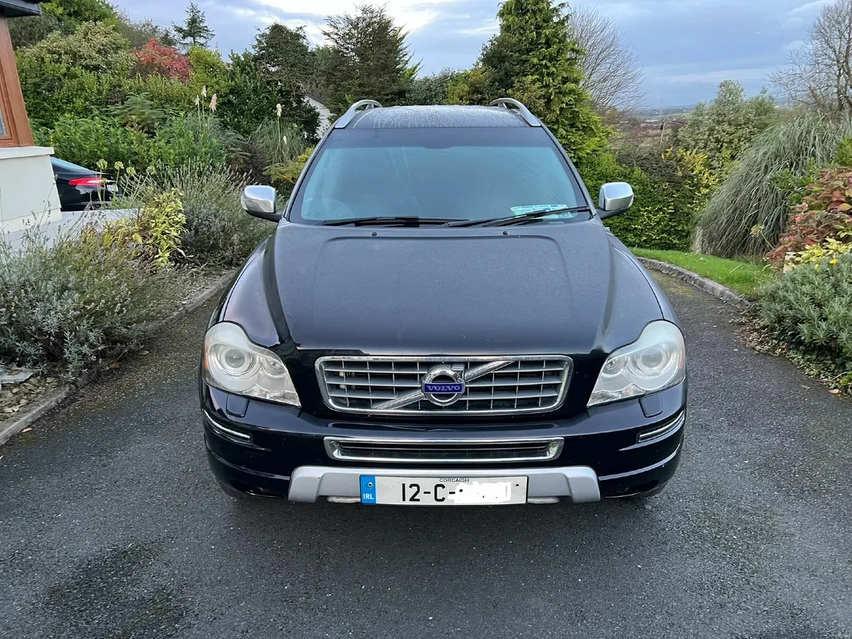 Volvo XC90 2012 - Image 1