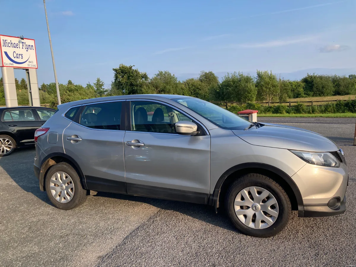 Nissan Qashqai 1.5 DCi XE IRISH FSH 152 - Image 2