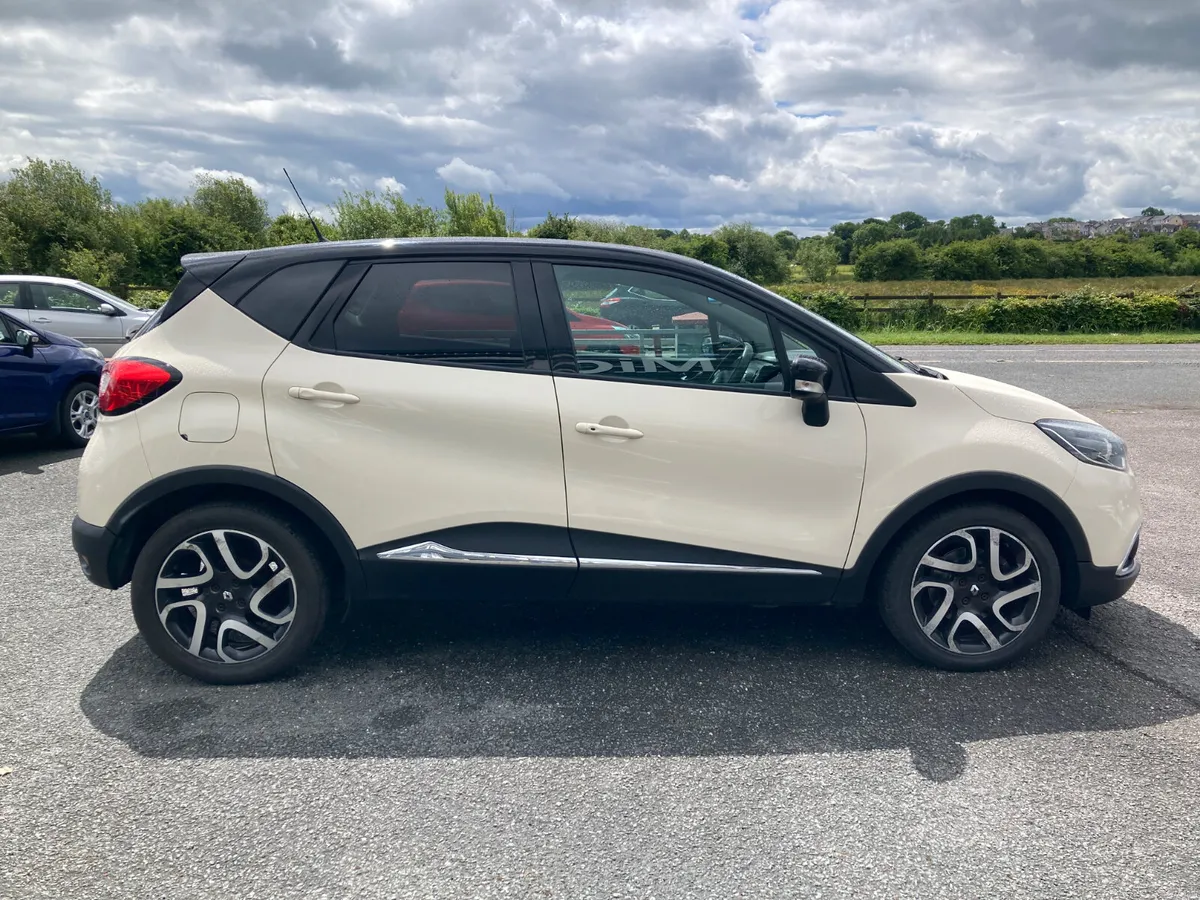 Renault Captur1.5 DCi INTENSE 2015 - Image 4
