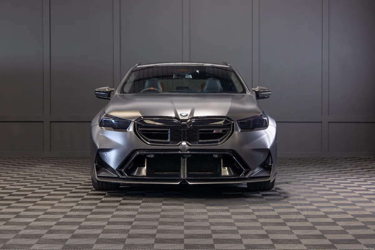 2025 BMW M5 Touring Ultimate Pack (G99) - Image 2