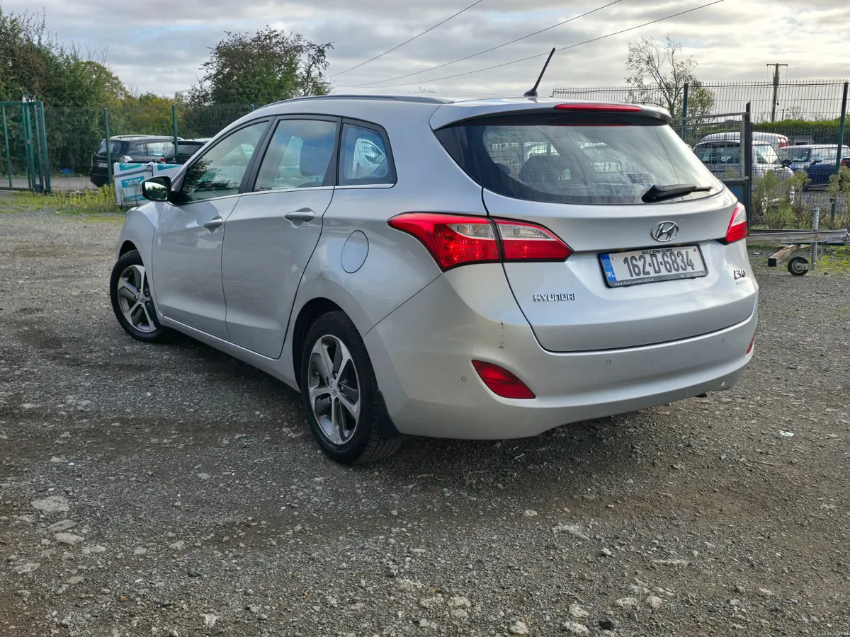 162 HYUNDAI i30 *1.6Crdi*DELUXE TOURER* - Image 3