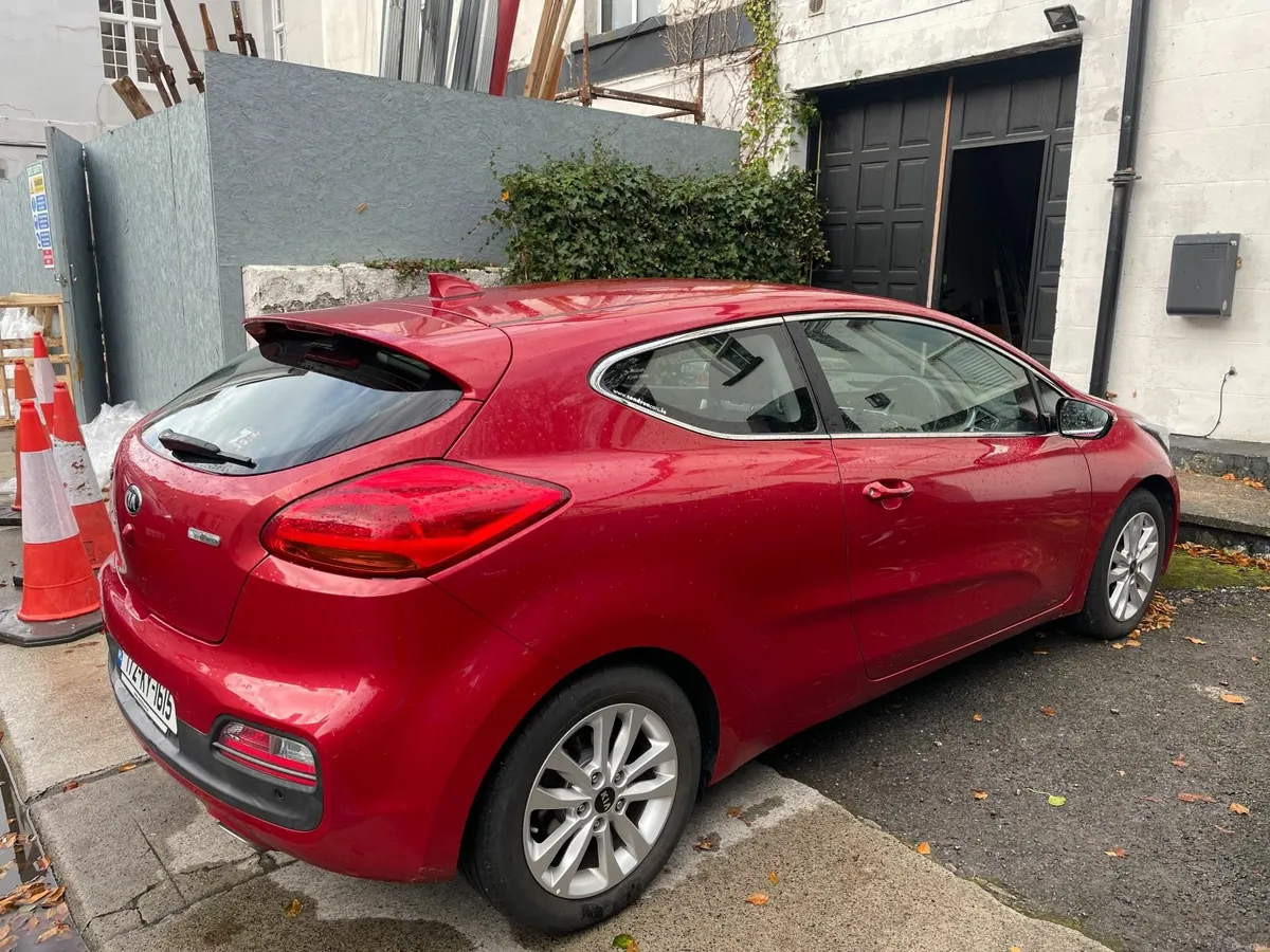 Kia Ceed 2017 - Image 2
