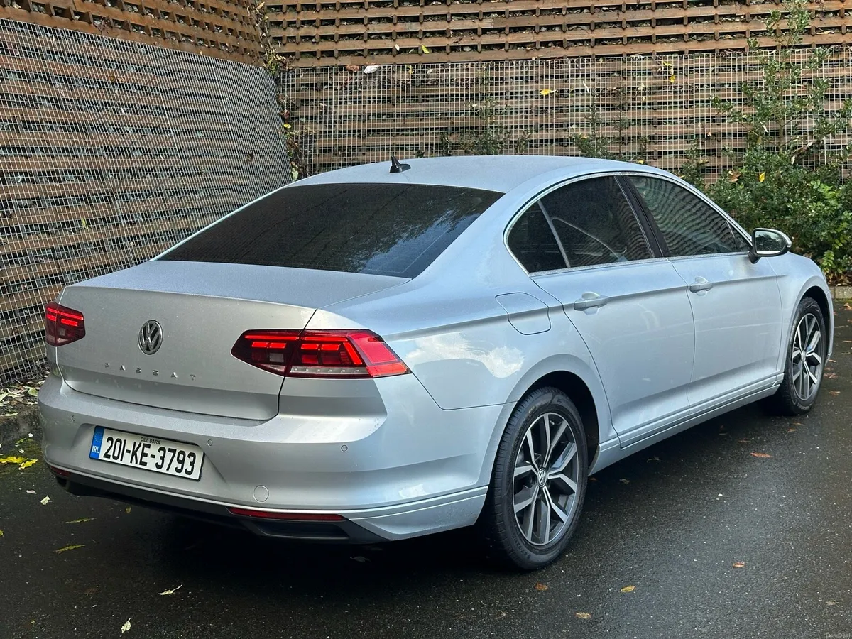 201 Vw Passat **120BHP TDi DSG** - Image 4