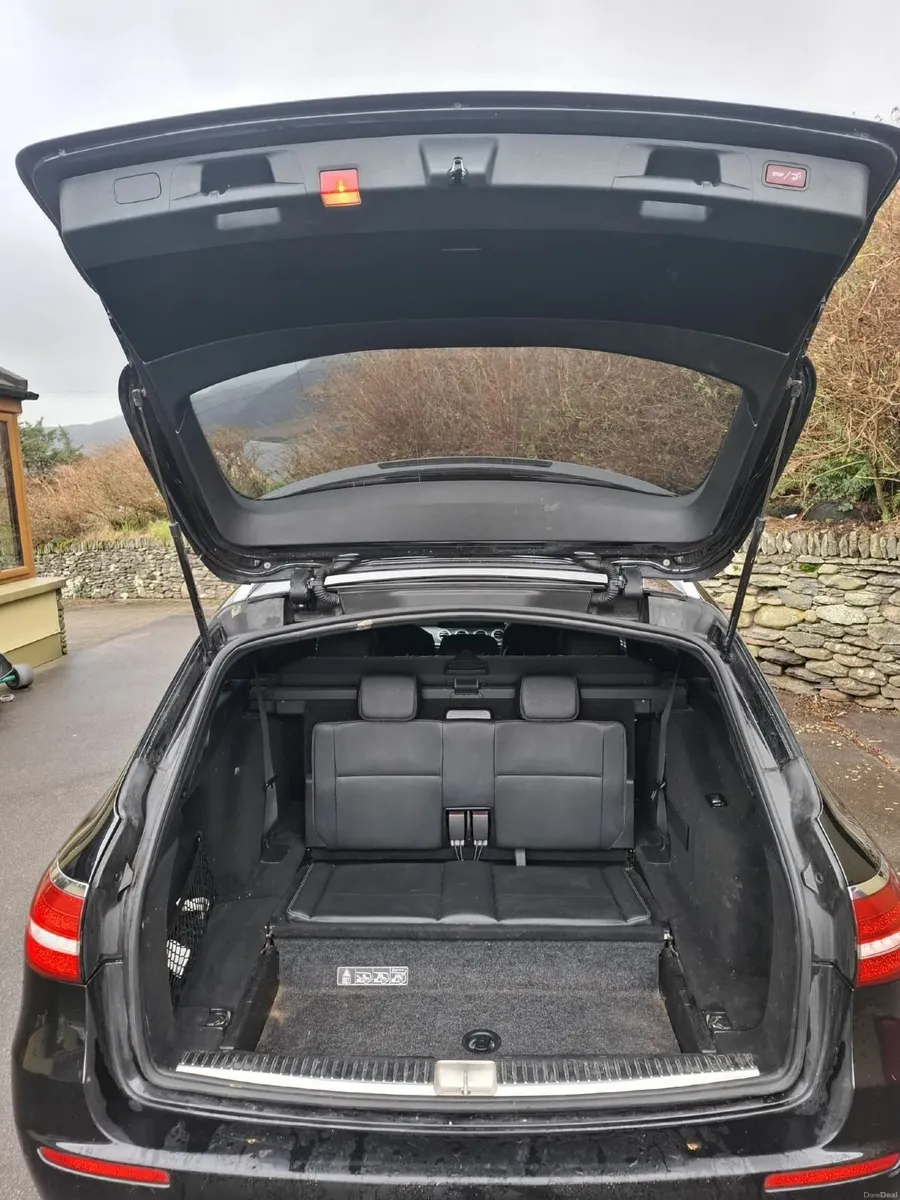 Mercedes-Benz E-Class 2017 - Image 2