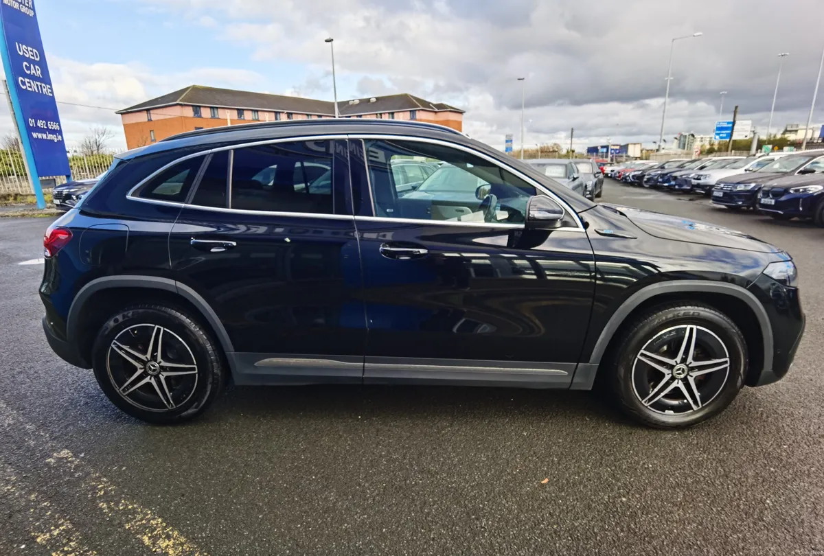 MERCEDES-BENZ EQA 66KWH 250 AMG LINE - Image 4