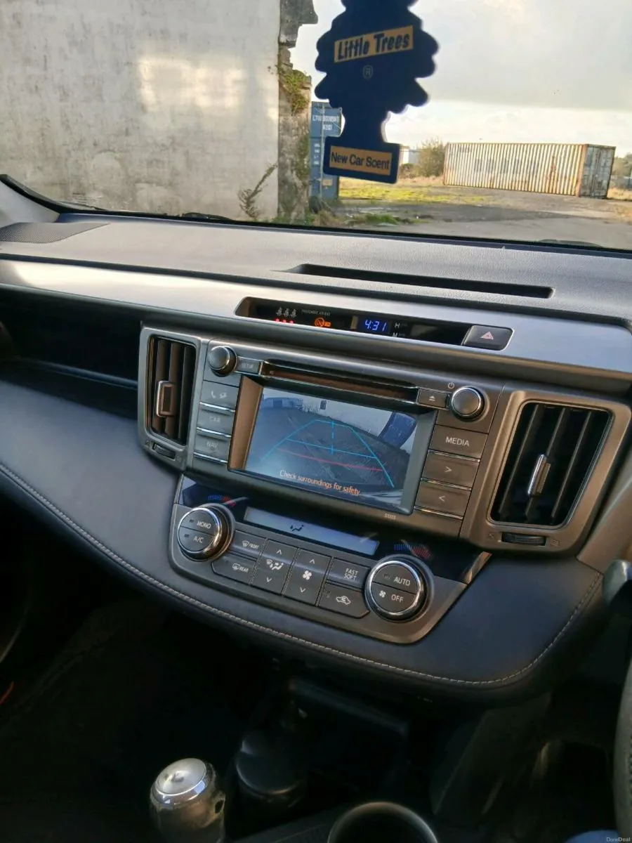 Rav 4 2.2 engine awd DEPOSIT TAKEN - Image 4