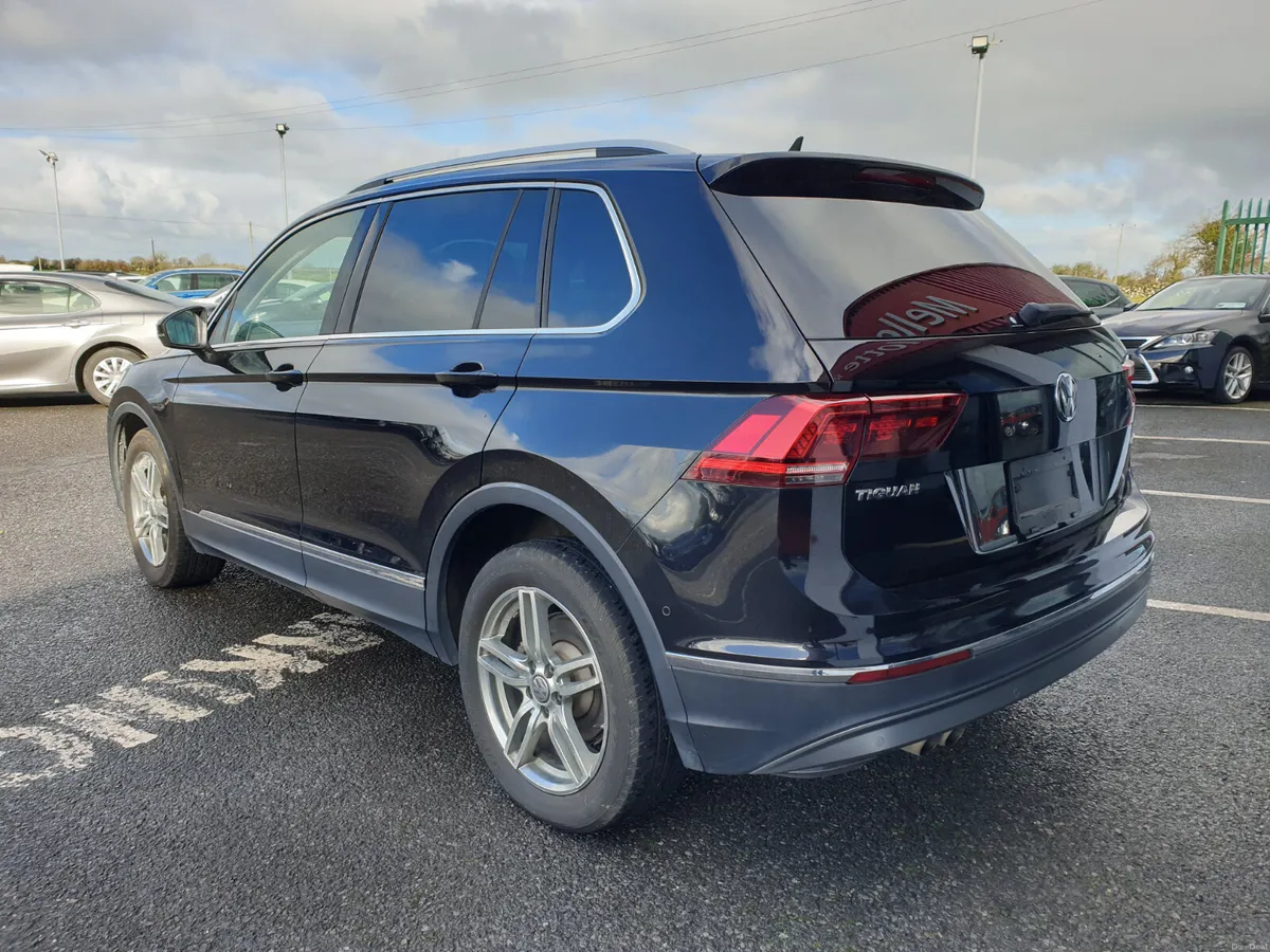 VOLKSWAGEN TIGUAN 2.0TDI HIGHLINE AUTO - Image 4