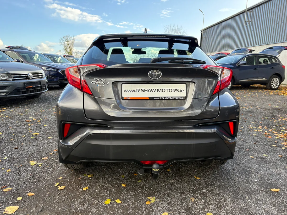 Toyota C-HR - Image 3