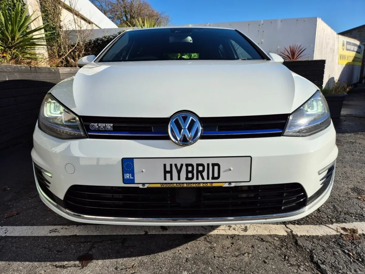 Volkswagen Golf 1.4 PHEV / GTE TOP SPORT SPEC / TA - Image 4