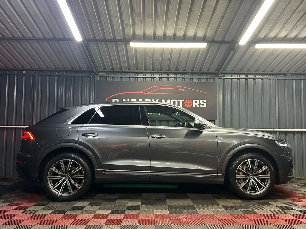 2021 212 Audi Q8 3.0TFSI e 55 S-Line Automatic - Image 3