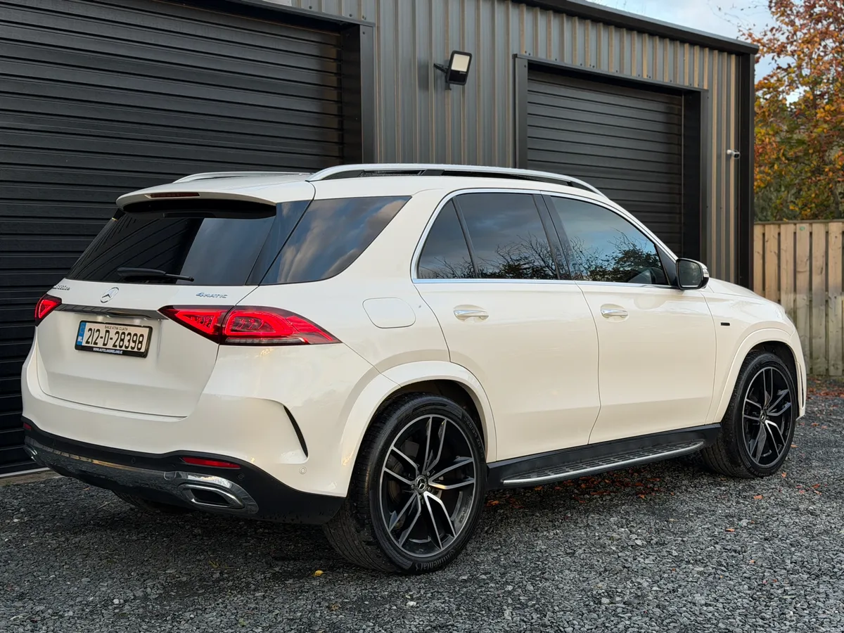 212 Mercedes 350E GLE Premium Plus - Image 3