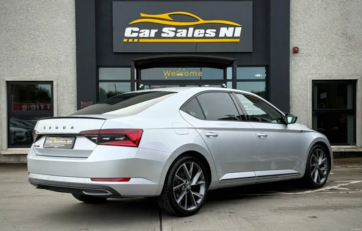 2.0 TDI SportLine Plus Hatchback 5dr Diesel DSG Eu - Image 3