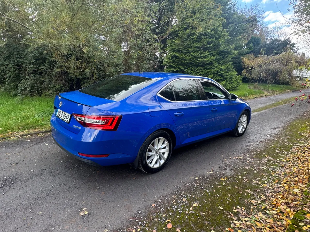 Skoda Superb 1.6TDI AUTOMATIC SPORT - Image 2