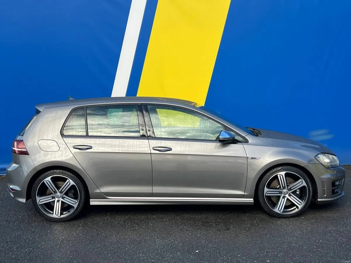 Volkswagen Golf R 4MOTION 2.0 TSI AUTO // SERVICE - Image 2