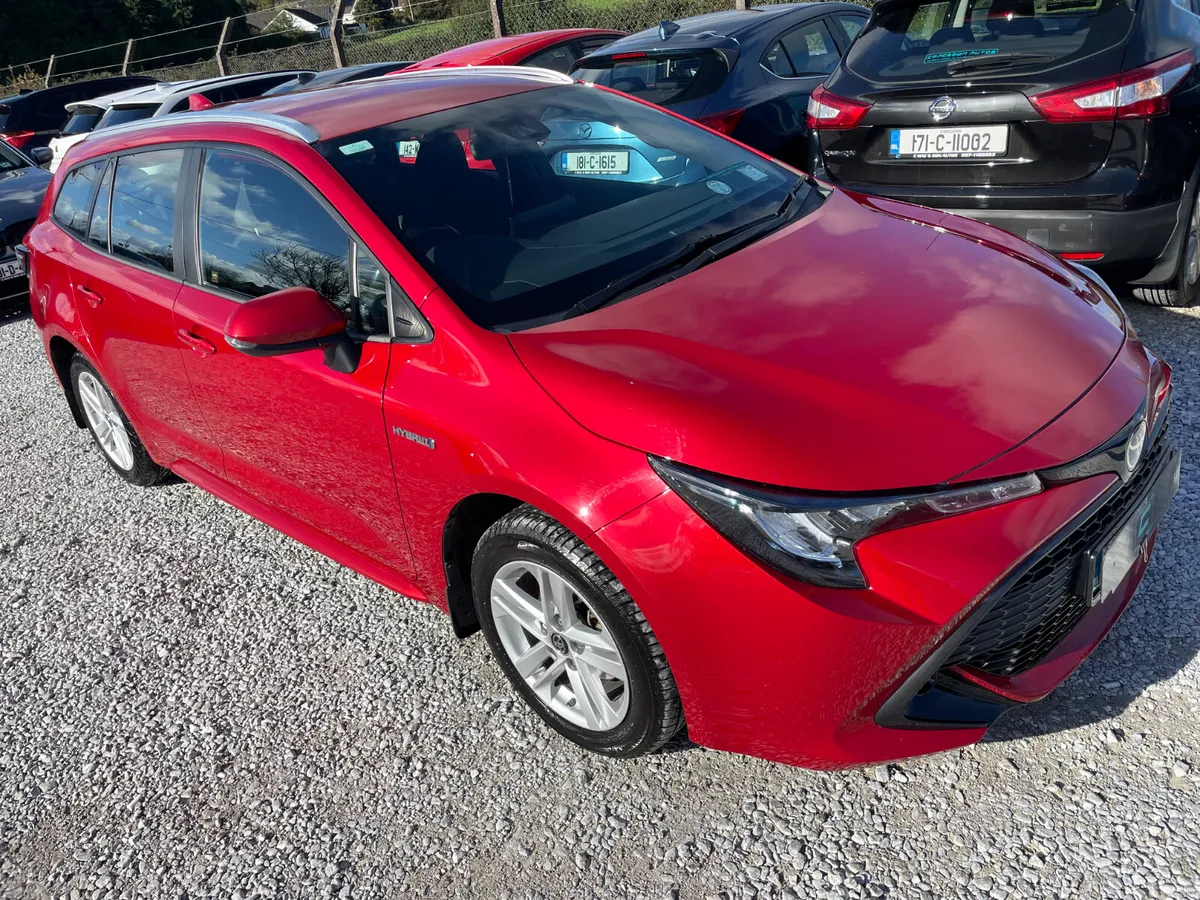 Toyota Corolla 1.8 Hybrid - Image 3