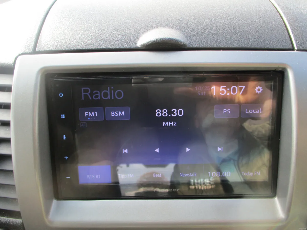 Nissan Pathfinder 2.5 DCI XE 2 SEAT COMM - Image 4