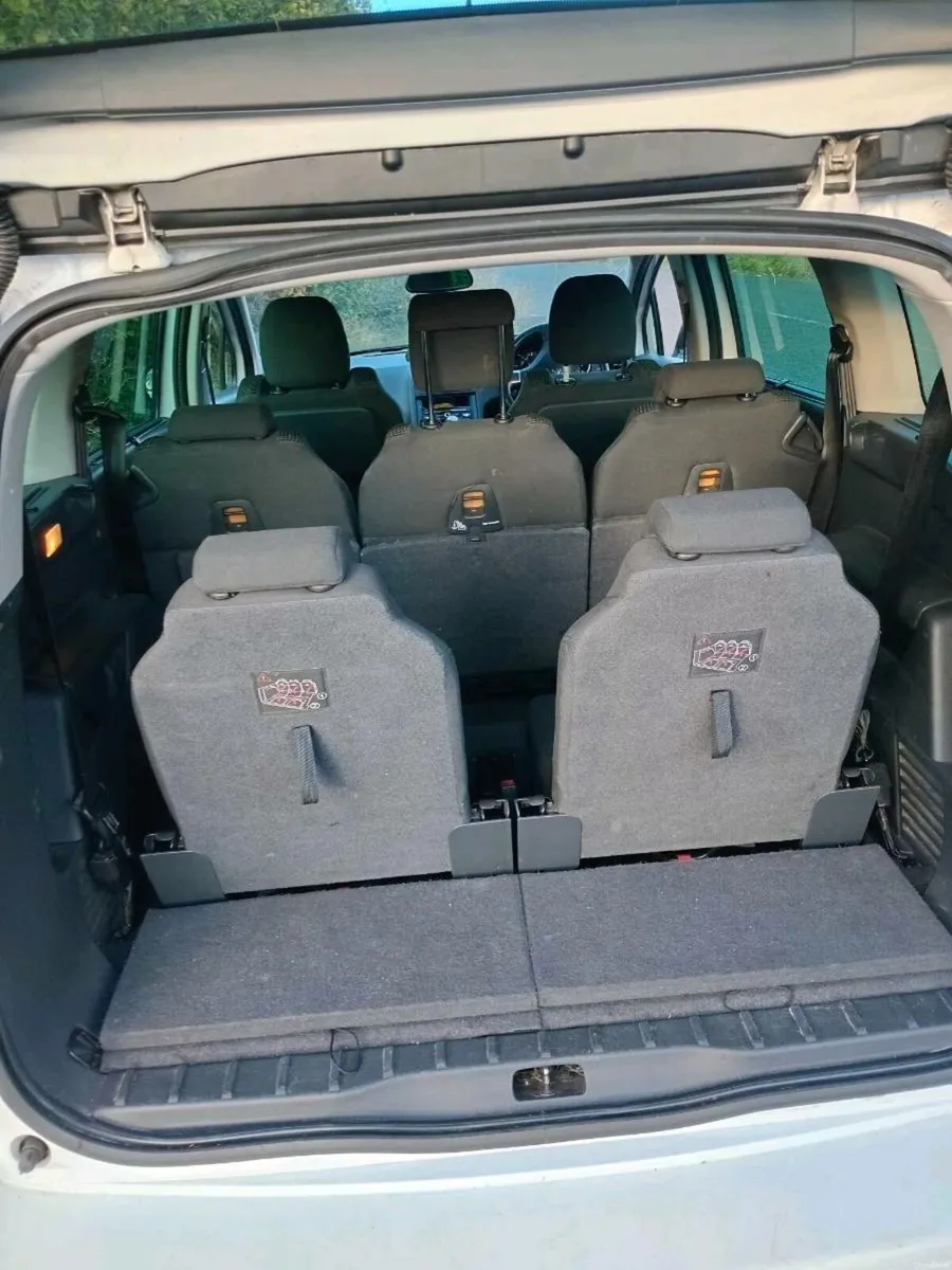 Peugeot 5008 2.0 HDI - Image 4