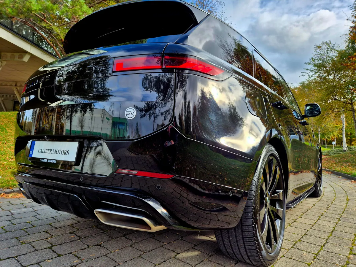 RANGE ROVER SPORT P550e AUTOBIOGRAPHY - Image 4