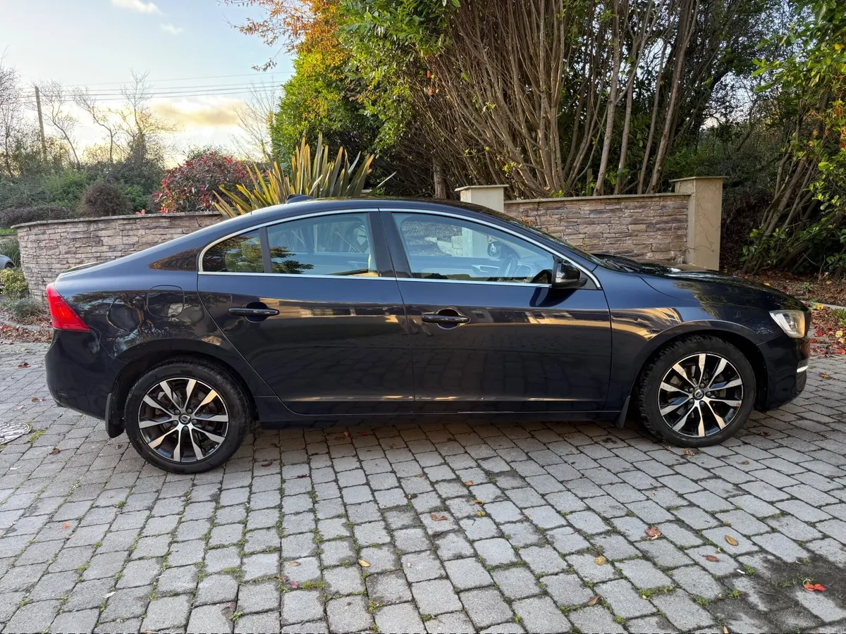 Volvo S60 2018 - Image 4